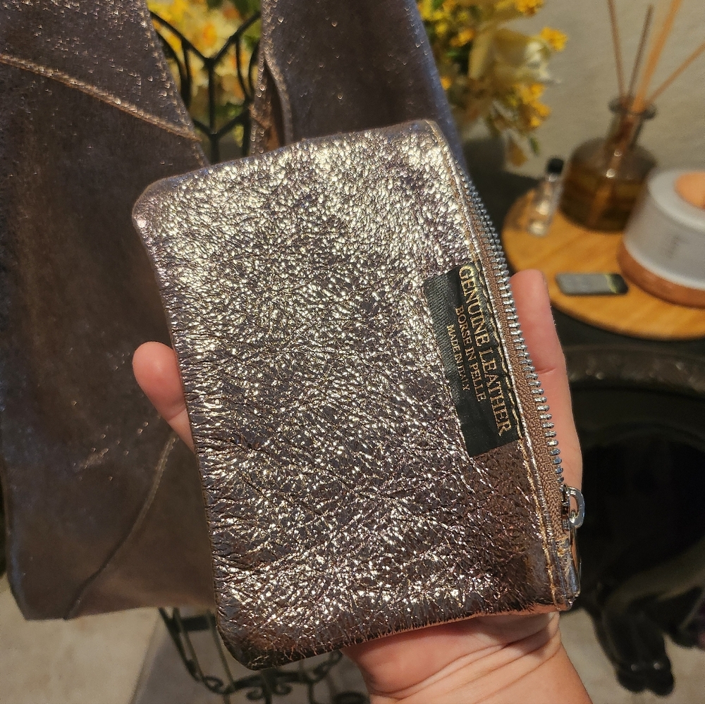 IRIDESCENT LEATHER BAG - Picture 4 of 7